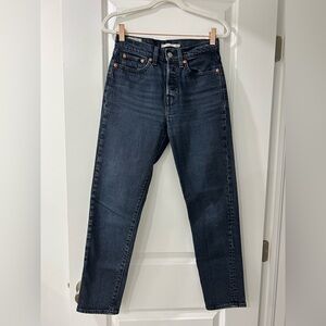 Levi’s - Black Wedgie Jeans